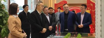 开平市委书记余中华带队到誉景江南项目调研