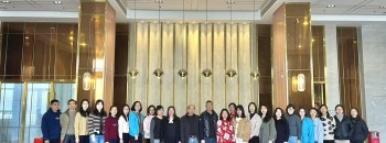 情暖新春，关怀相伴