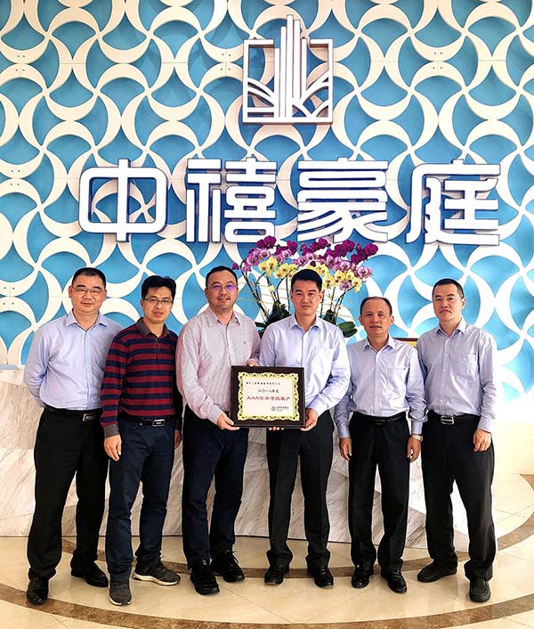 155097933079092.jpg db4975e96194a433b951190a9d405b5.jpg